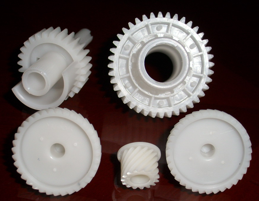 Các Loại Bánh Răng Sử Dụng Trong Con Tải Con Lăn 2 banh-rang-nhuacon-lan